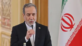 إيران تقرّ بـ"تبادل رسائل" مع أمريكا عبر "دول صديقة".. ماذا قالت عن "المفاوضات"؟