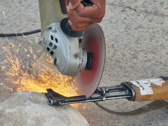 استمرار حملة منع السلاح  لليوم الثاني على التوالي في مدينة سيئون