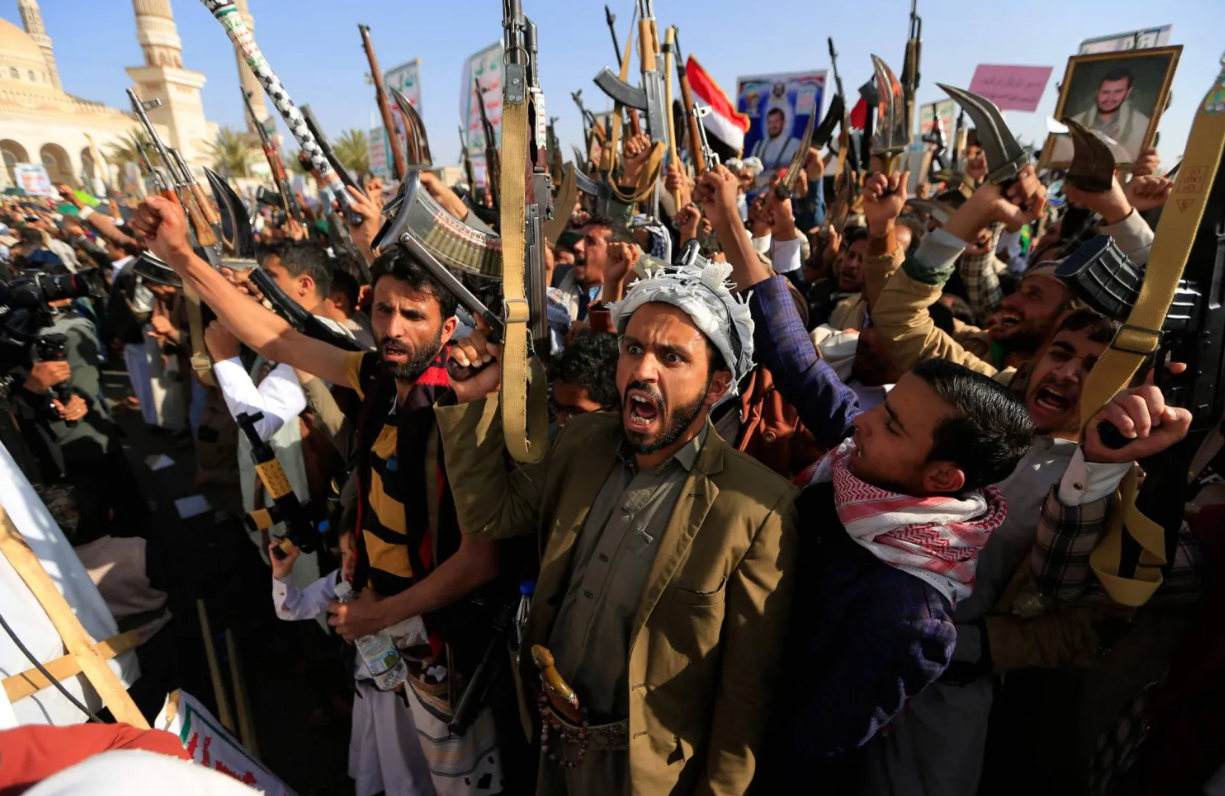 مسؤول أمريكي يتعهد: سنقضي على قيادات الحـوثيين في ساعة واحدة ننتظر هذا الأمر فقط