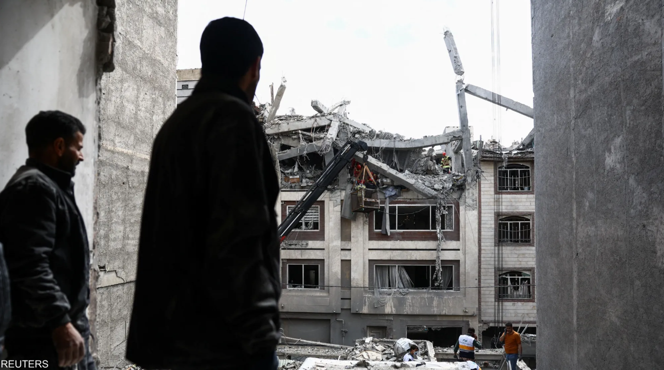 غارات إسرائيلية على طهران.. وهجمات صاروخية إيرانية