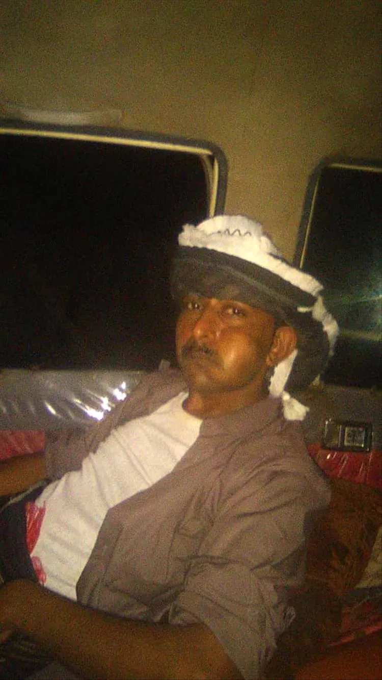 رصاص طائش في سوق أحور يحصد حياة مدني ويصيب آخر وسط اشتباك قبلي رصاص طائش في سوق أحور يحصد حياة مدني ويصيب آخر وسط اشتباك قبلي