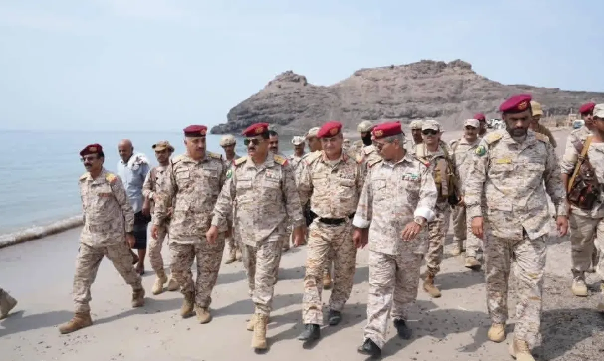 القوات اليمنية ترفع جاهزيتها القتالية في باب المندب القوات اليمنية ترفع جاهزيتها القتالية في باب المندب