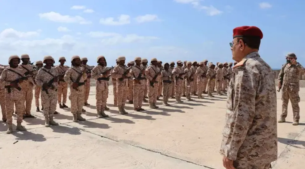 تأخر رواتب منتسبي الدفاع والداخلية لثلاثة أشهر يفاقم معاناتهم المعيشية تأخر رواتب منتسبي الدفاع والداخلية لثلاثة أشهر يفاقم معاناتهم المعيشية
