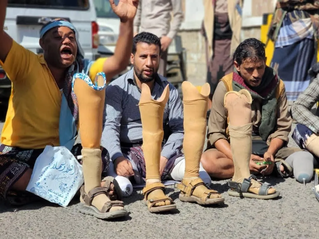 الحكومة تقر مشروع قرار إنشاء "هيئة الجرحى" بعد أربع سنوات من توجيه العليمي بإنشائها الحكومة تقر مشروع قرار إنشاء "هيئة الجرحى" بعد أربع سنوات من توجيه العليمي بإنشائها