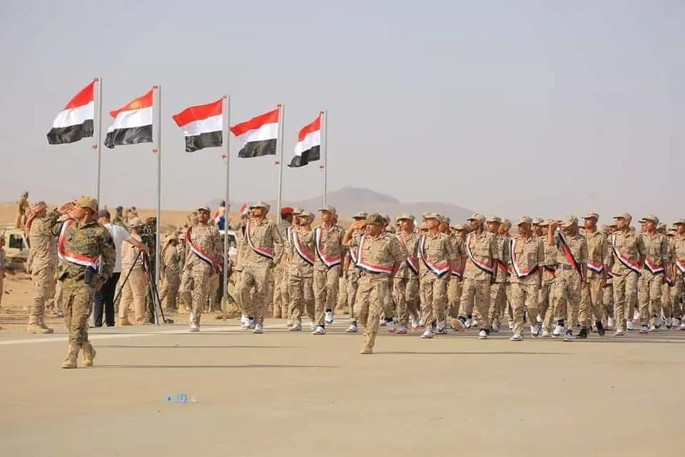 عاجل: صرف راتب شهر يناير لمنتسبي وزارة الدفاع اليمنية عاجل: صرف راتب شهر يناير لمنتسبي وزارة الدفاع اليمنية