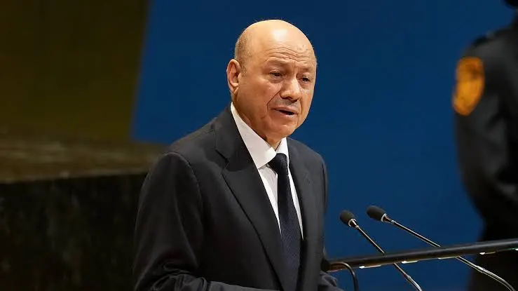 العليمي يشترط نزع سلاح الحوثيين لتحقيق السلام في اليمن