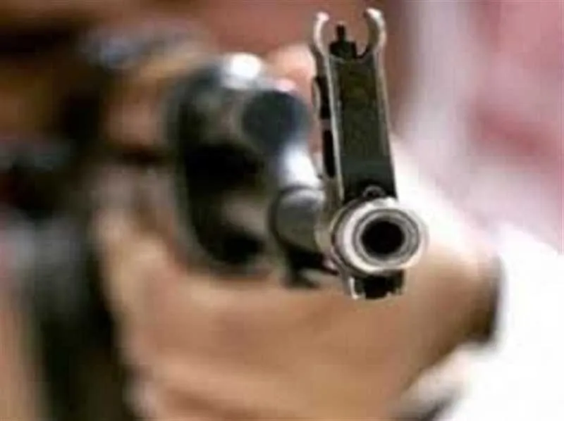 مقتل عامل حراثة برصاص مسلح داخل أرضية متنازع عليها في محافظة إب مقتل عامل حراثة برصاص مسلح داخل أرضية متنازع عليها في محافظة إب